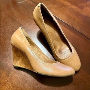 Clarks heels. Size 9